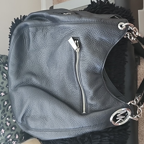 B0187 - Picture 4 of 5